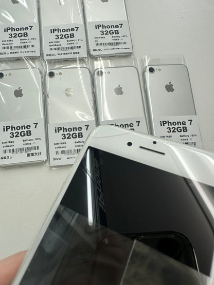 【訳あり小・保証無し】iPhone 7 32GB